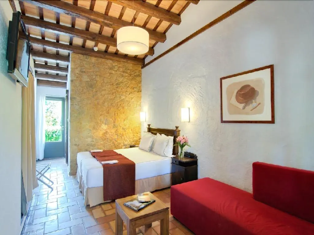 Room, Aatu, Costa Brava