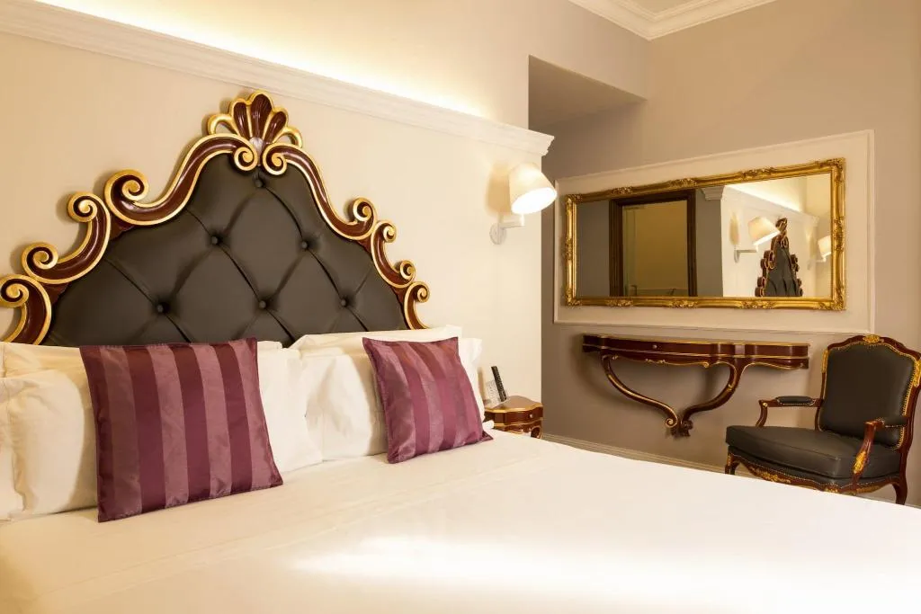 DOUBLE SUPERIOR KING BED Room, Art Hotel Villa Agape, Florence