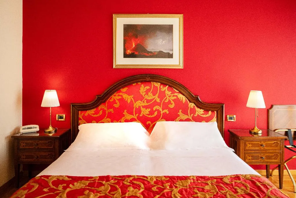 Room, Isabella, Taormina