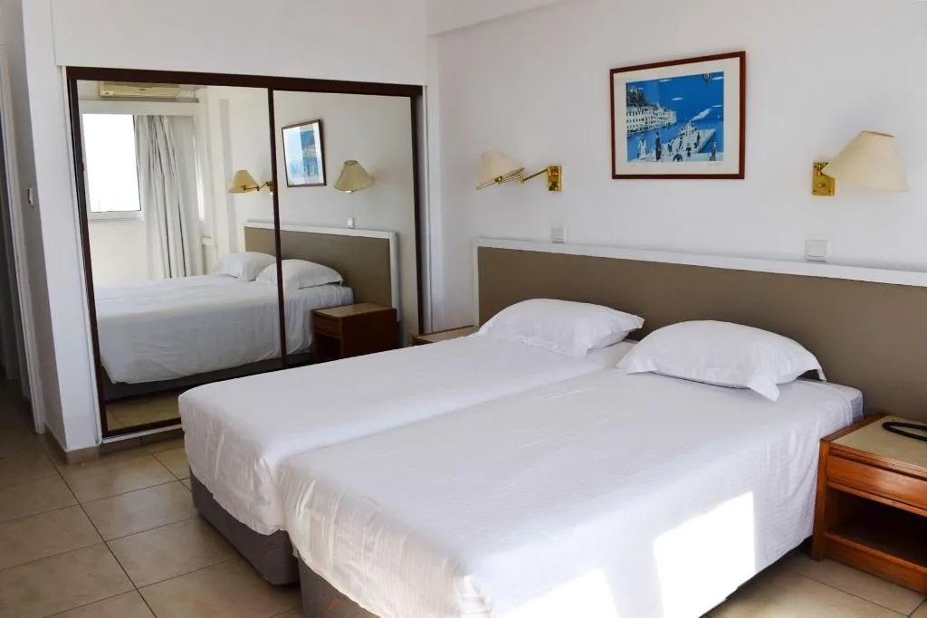 Room, Sun Hall Beach Hotel Apts, Cyprus