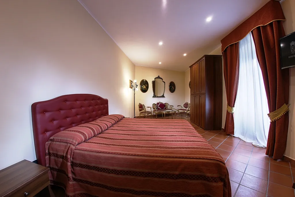 Double or Twin CLASSIC Room, Grand Hotel Capodimonte, Naples