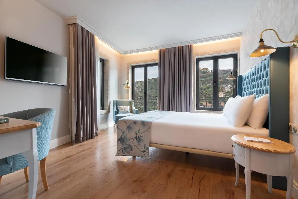 JUNIOR SUITE STANDARD Room, Eurostars Porto Douro, Porto