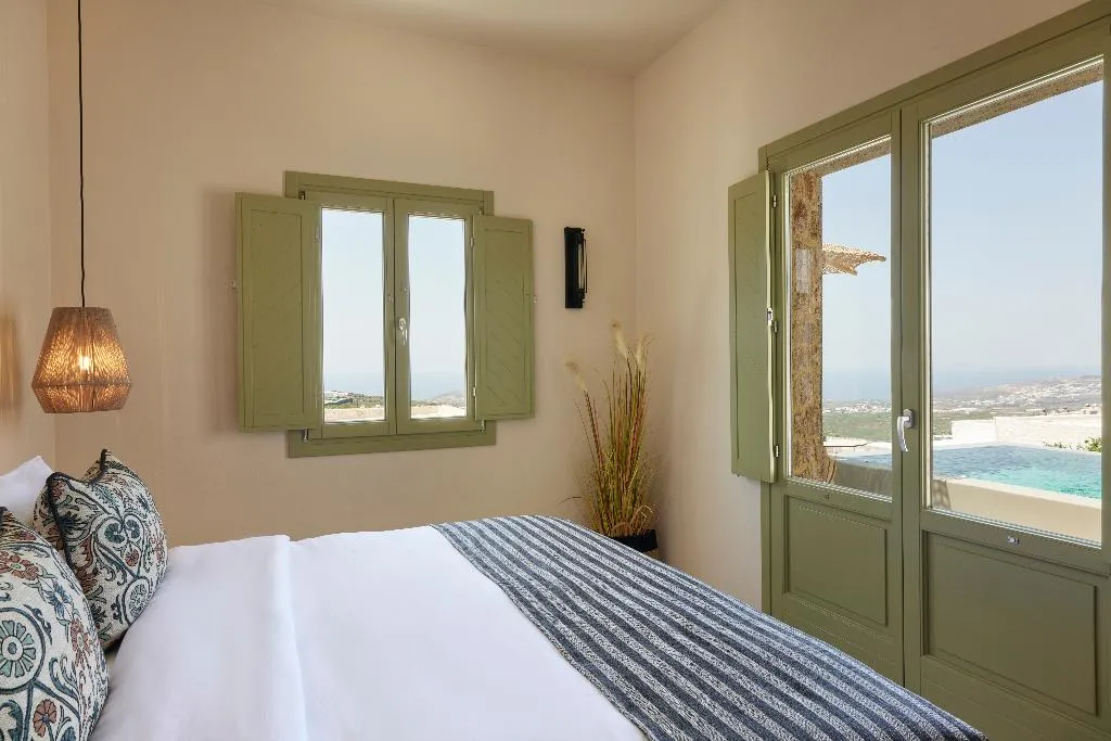 SUITE EXECUTIVE SEA VIEW Room, Aeon Suites by Mr and Mrs White, Santorini