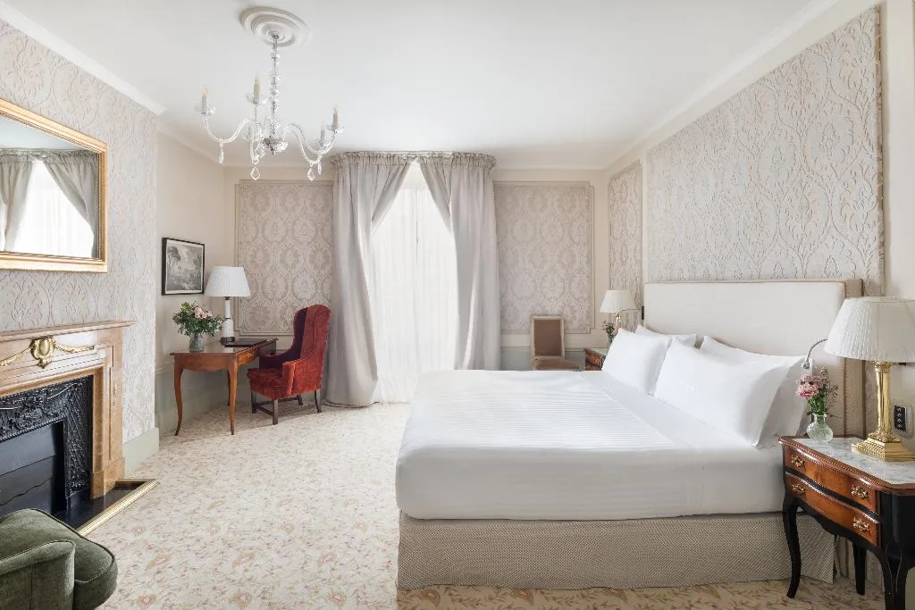 Double or Twin CLASSIC Room, El Palace, Barcelona