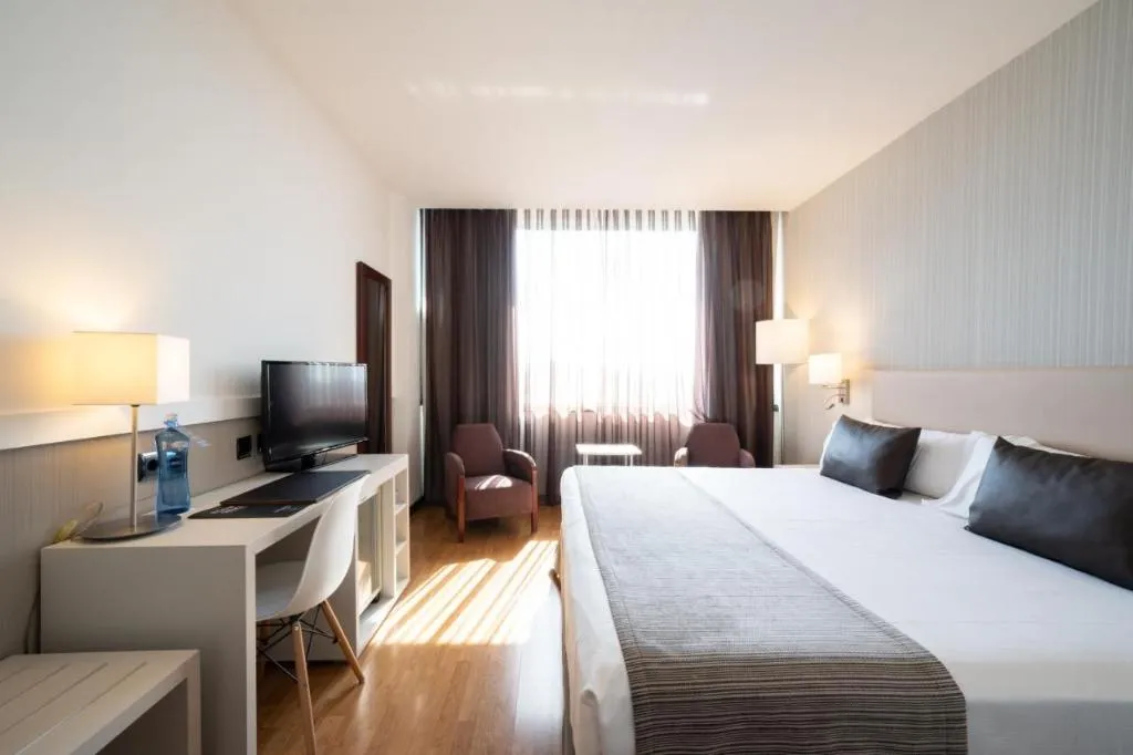 DOUBLE PREMIUM Room, Catalonia Gran Hotel Verdi, Barcelona