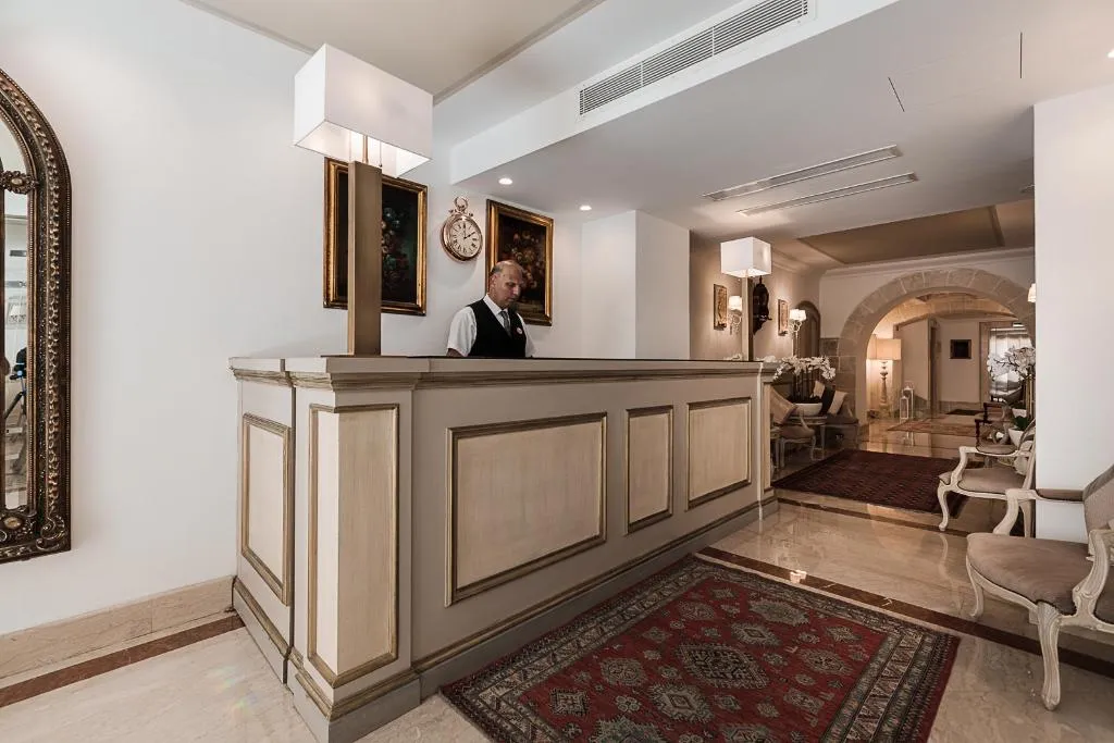 Lobby, Osborne Hotel, Malta