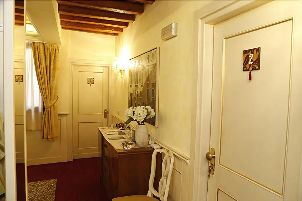 Lobby, Ca Furlan, Venice