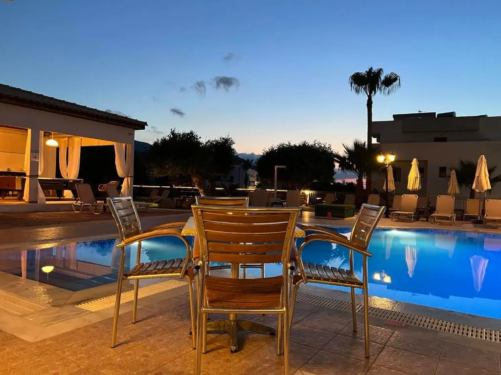 Pool, Newcastle Studios, Crete