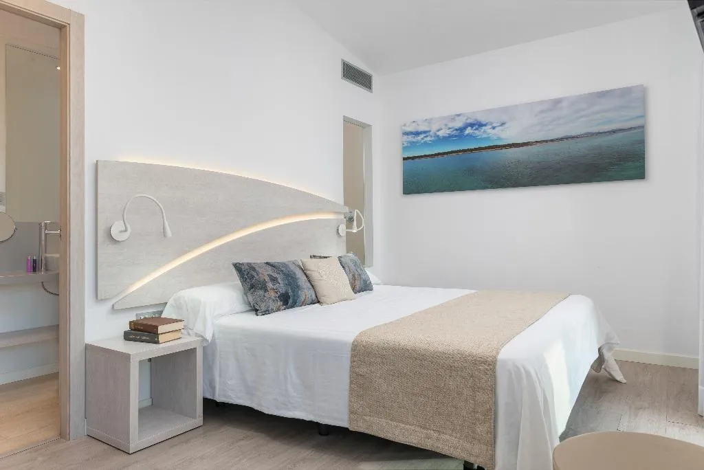 Double or Twin SUPERIOR Room, Llaut Boutique Hotel, Majorca