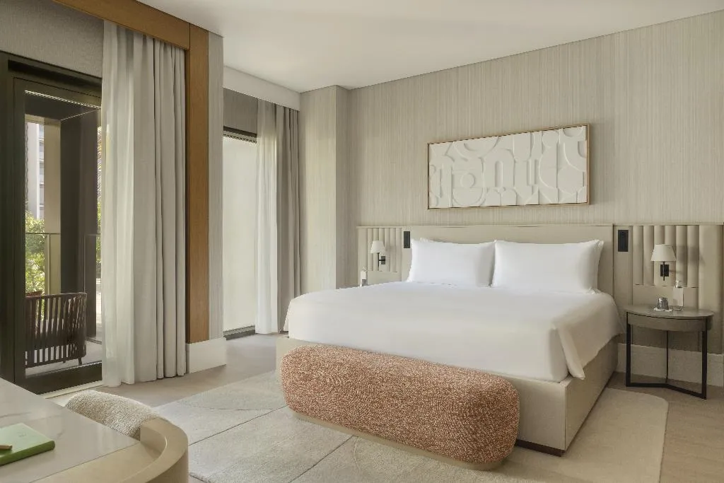 SUITE RESORT VIEW Room, Delano Dubai, Dubai