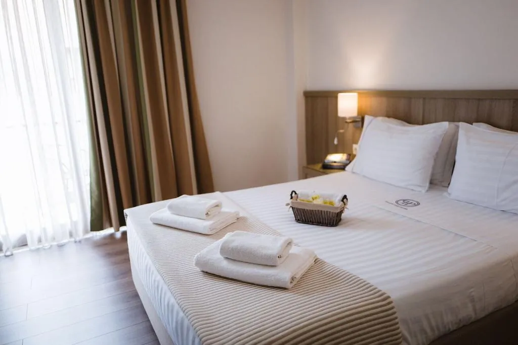 Double or Twin STANDARD Room, Piraeus Port Hotel, Athens