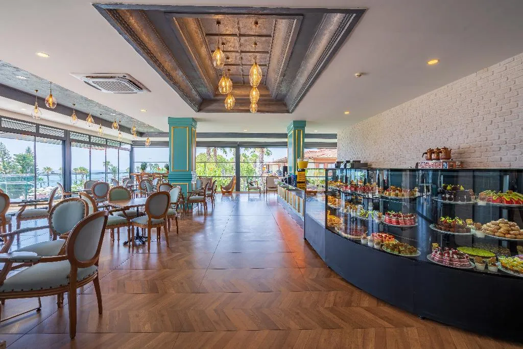 Bar, Justiniano Park Conti, Antalya