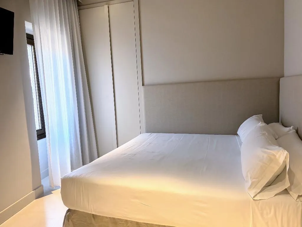 DOUBLE STANDARD Room, Boutique les Clarisses, Costa Brava