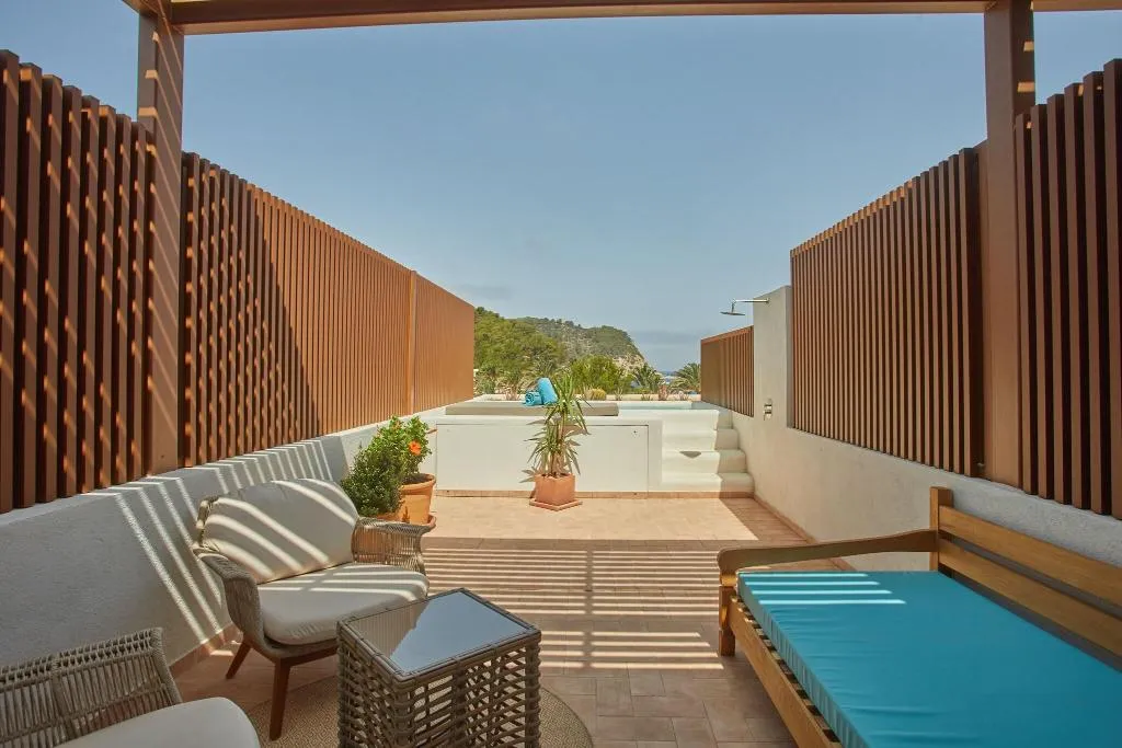 Room, Cala San Miguel Ibiza Res, Curio Colllec by Hilton, Ibiza