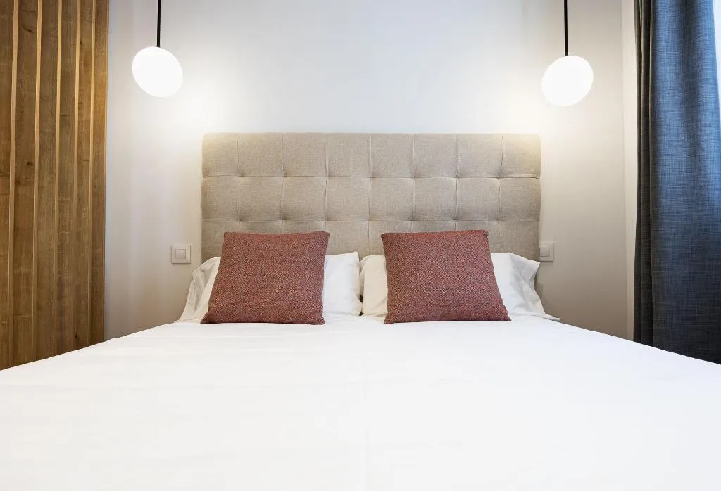 STUDIO STANDARD Room, Smartr Atocha Reina Sofia, Madrid