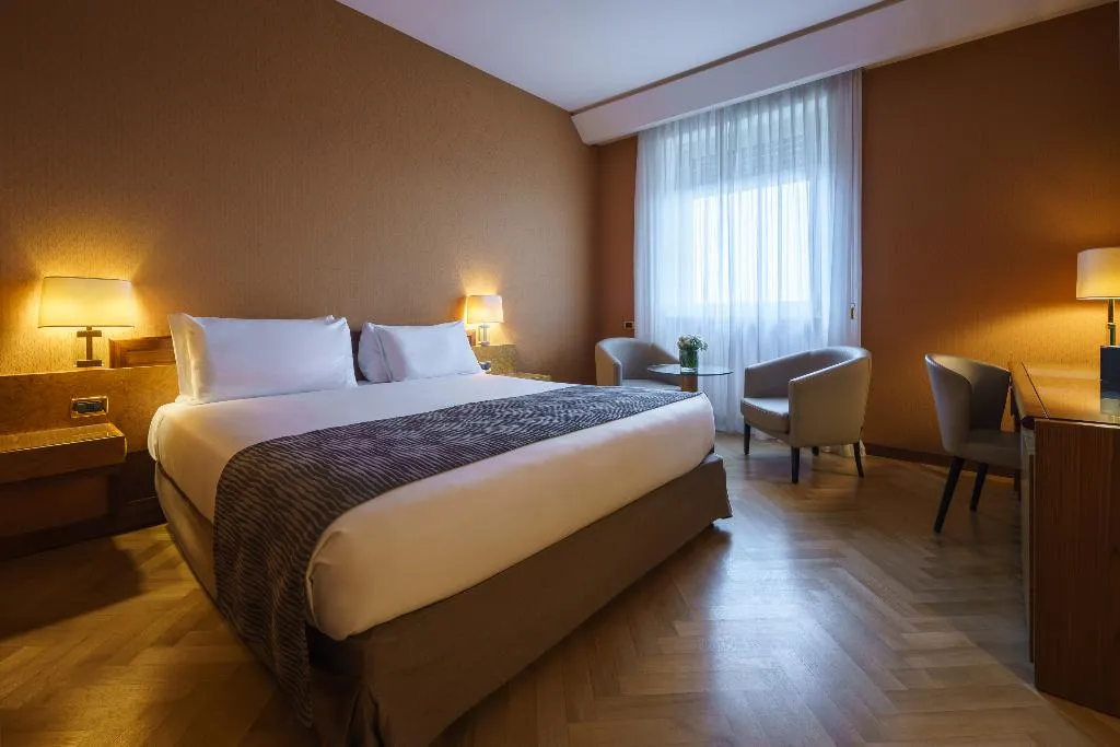 Room, Exe Majestic, Naples