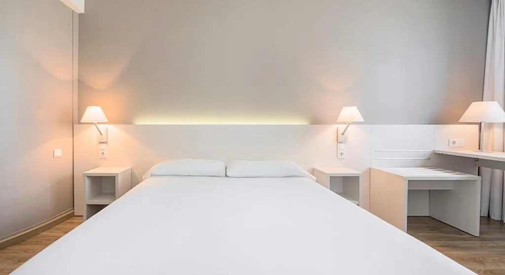 Room, Ilunion Valencia 3, Valencia