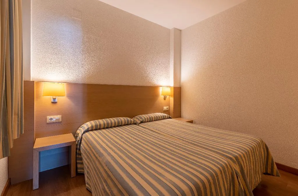 APARTMENT ONE BED Room, Almirall, Costa Brava