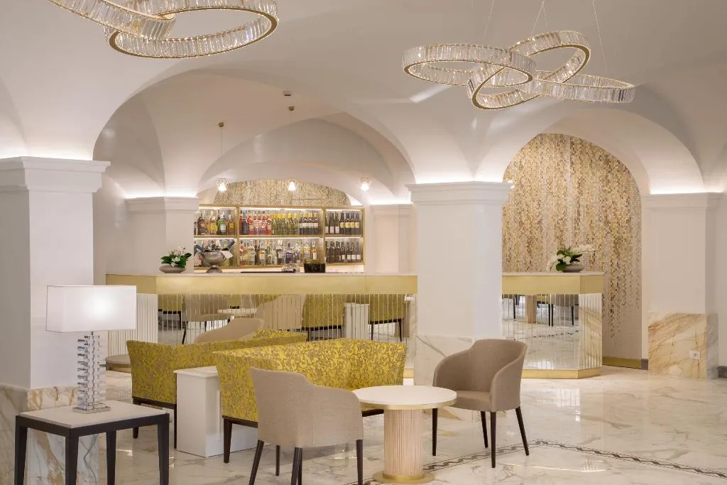 Bar, Shangri La Roma, Rome