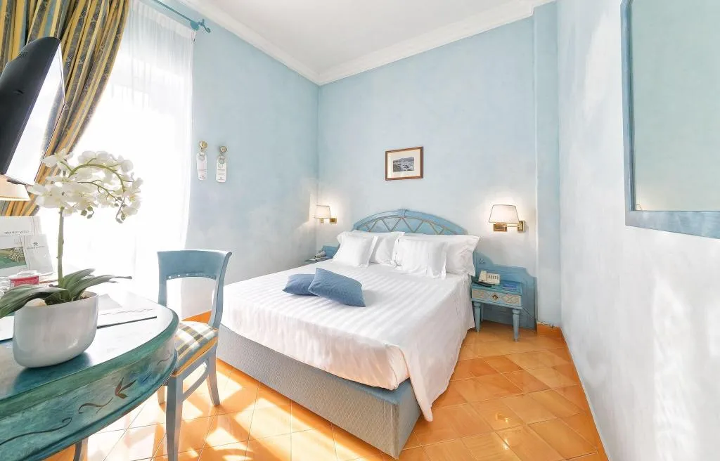 DOUBLE CLASSIC Room, Miramare e Castello, Naples