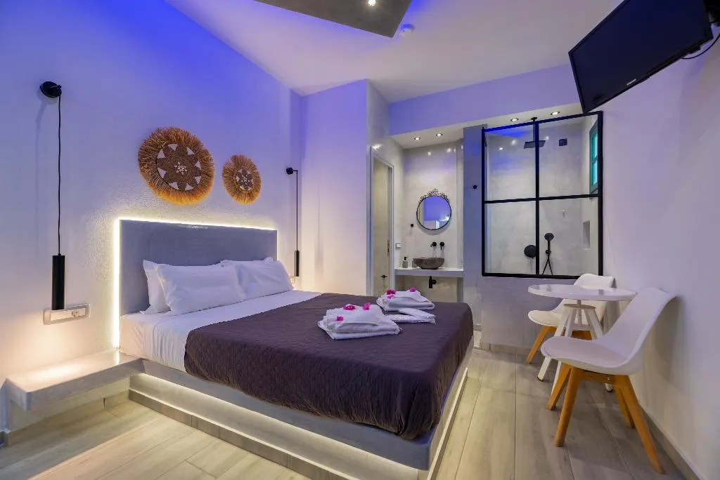 DOUBLE STANDARD Room, Villa Anemomilos Perissa, Santorini