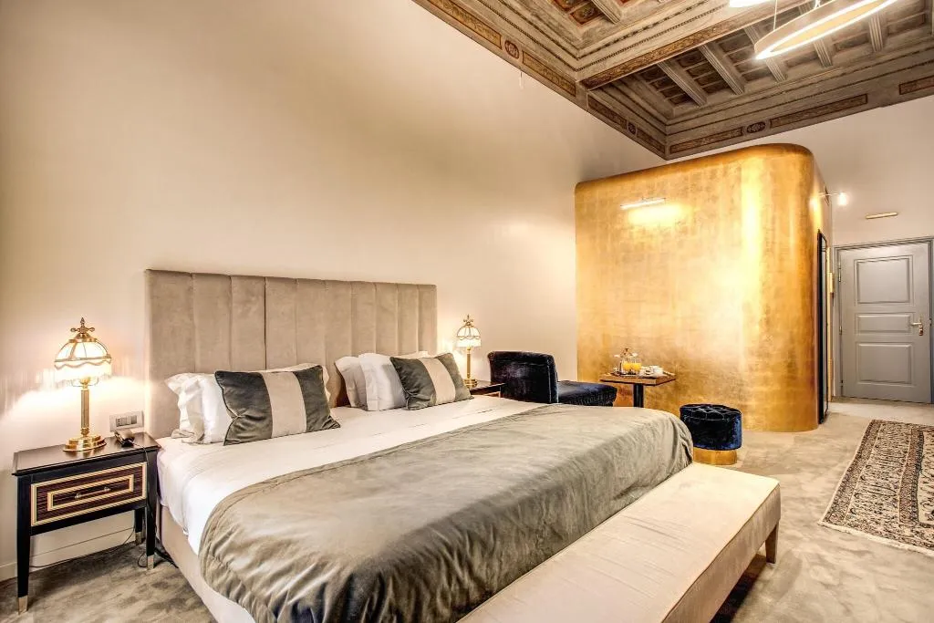 SUITE DELUXE KING BED Room, Martius Private Suites Hotel, Rome