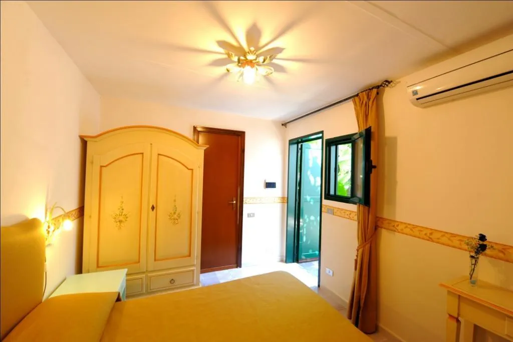 DOUBLE ECONOMY Room, Torre Saracena, Naples