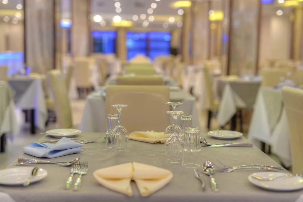 Restaurant, Alexandra Hotel, Malta