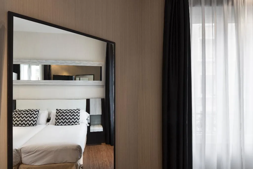 DOUBLE STANDARD Room, Petit Palace Triball, Madrid