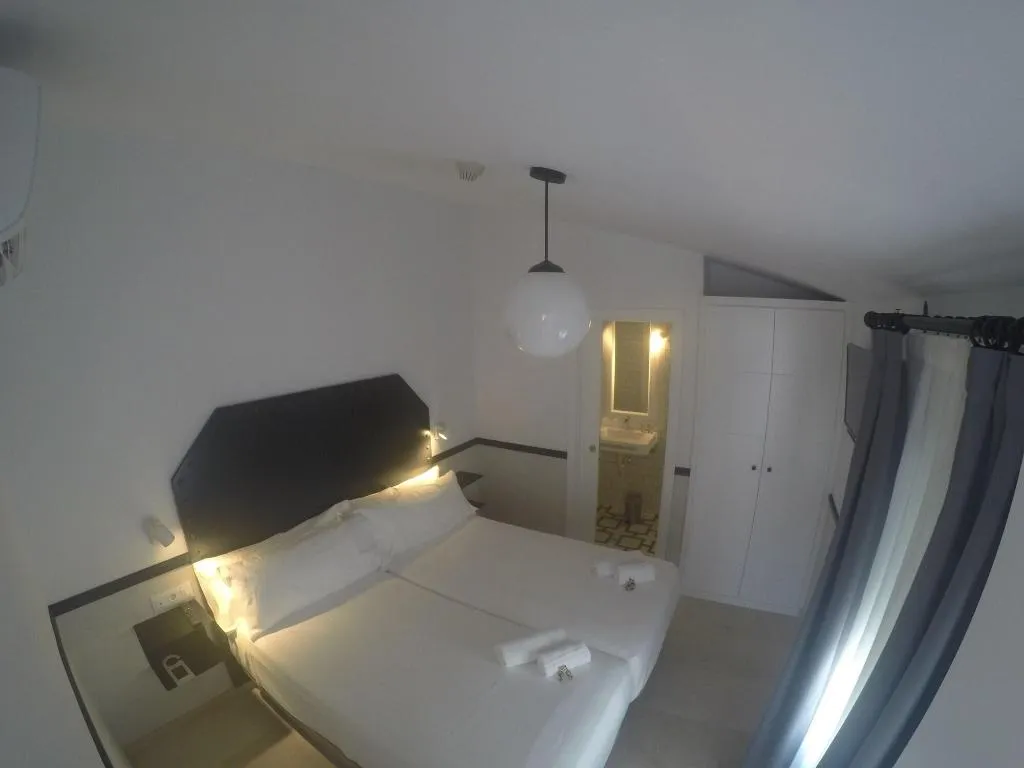 Room, Hostal Hom Museo, Seville