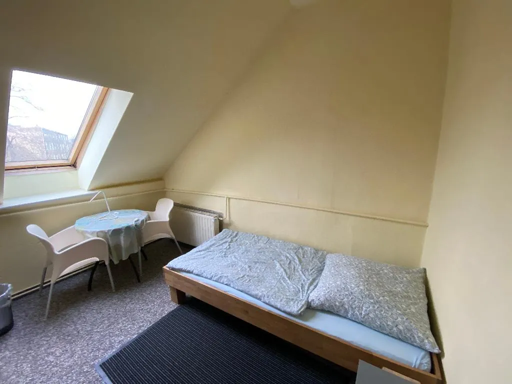 SINGLE BASIC Room, Bigus, Berlin