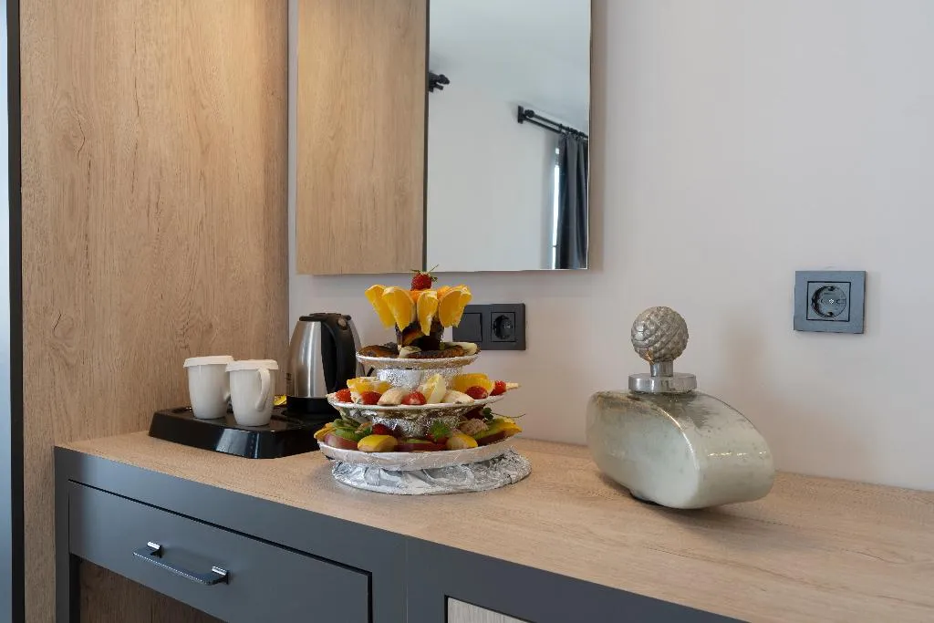 SUITE ONE BEDROOM ONE BATHROOM Room, Irenic Hotel, Antalya