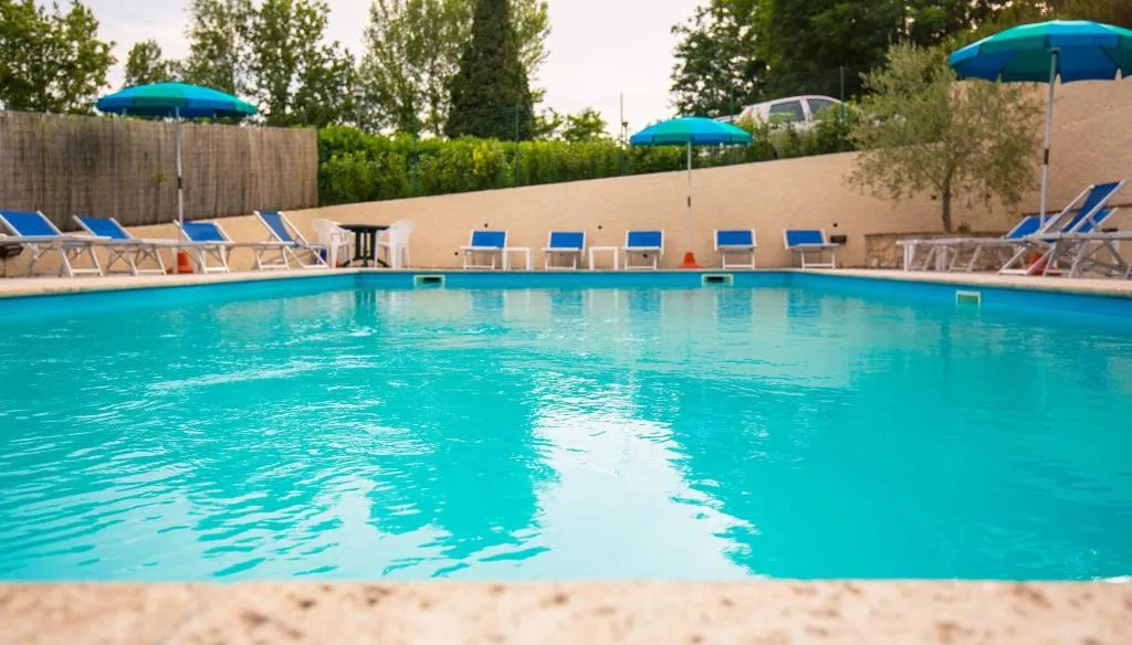Pool, Le Colline, Florence