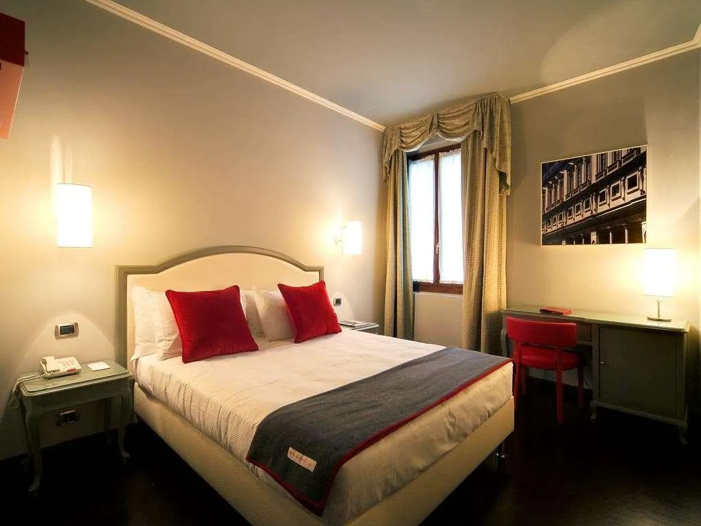 Room, Rosso23, Florence
