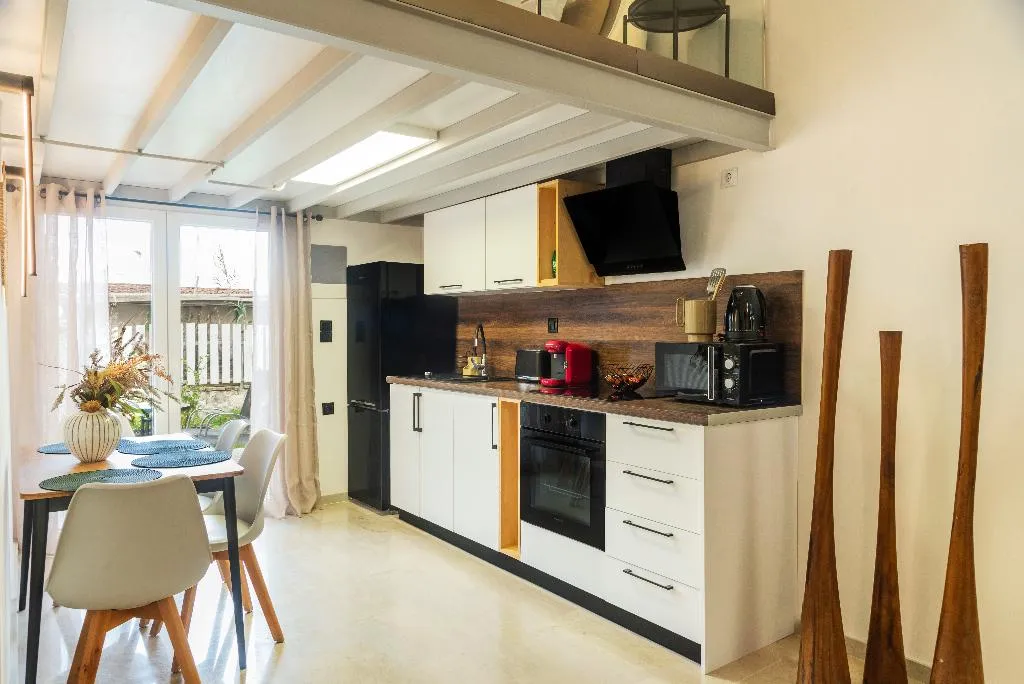 HOUSE DELUXE WITH BALCONY Room, Victoria Suites Corfu, Corfu