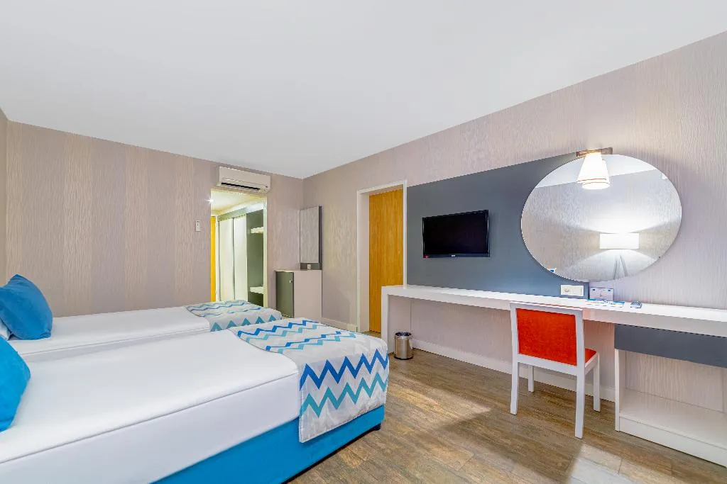 FAMILY ROOM TWO BEDROOMS Room, Justiniano Park Conti, Antalya