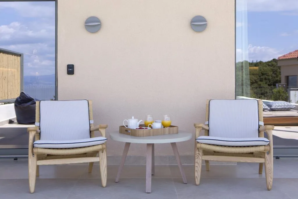 SUITE ONE BEDROOM Room, MERAVIA Leonardo Limited Edition, Halkidiki