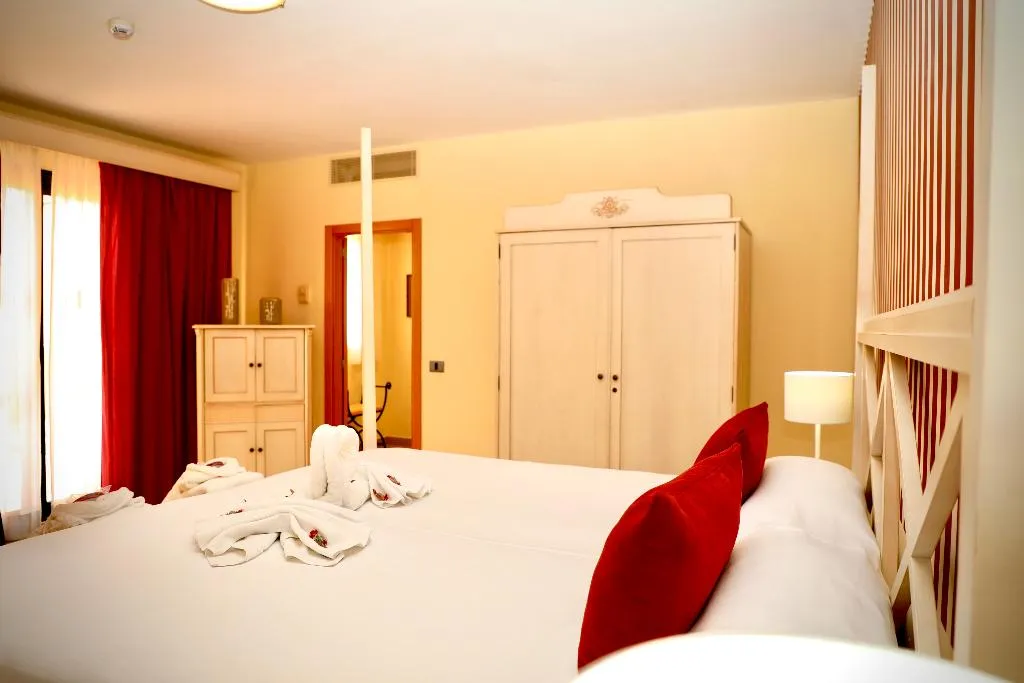 JUNIOR SUITE STANDARD Room, Grand Muthu Golf Plaza Hotel & Spa, Tenerife