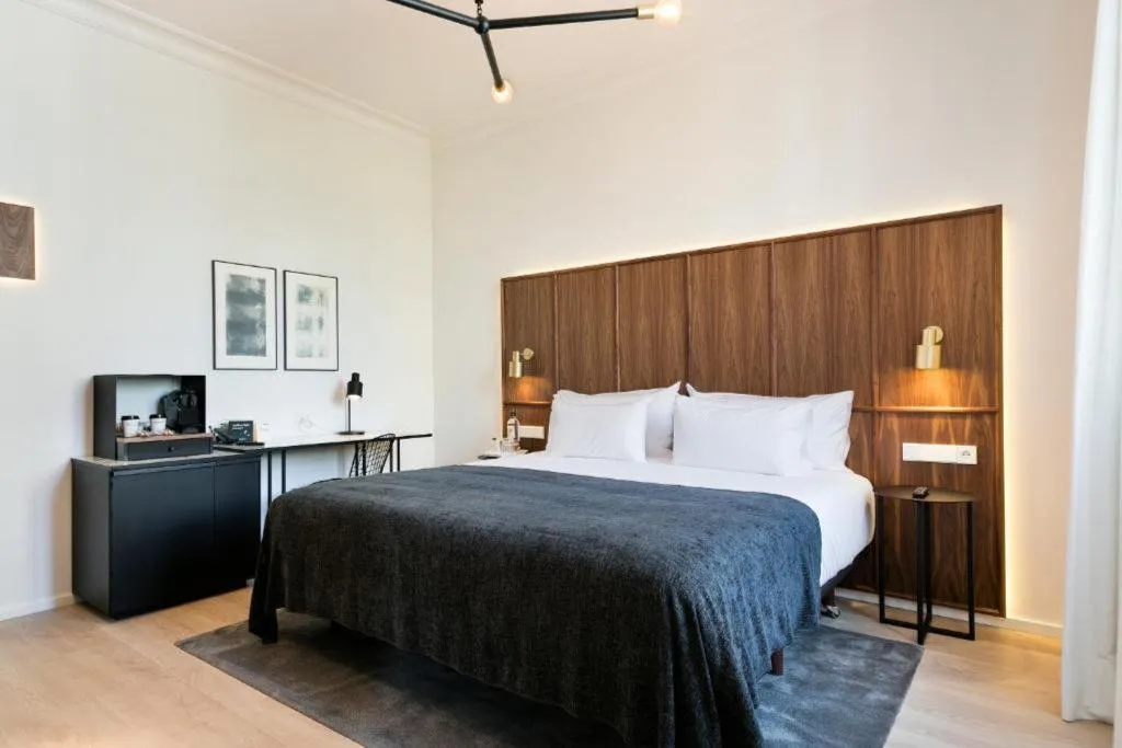 TRIPLE STANDARD Room, Yurbban Passage Hotel & Spa, Barcelona