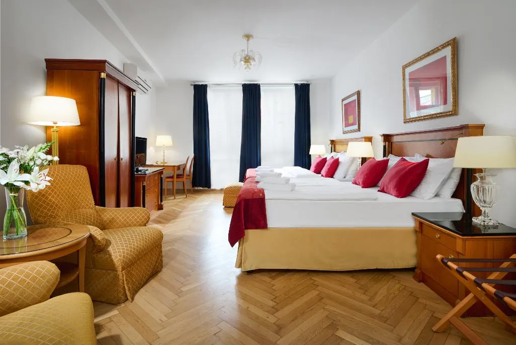 TRIPLE STANDARD Room, Residence Leon D'Oro, Prague