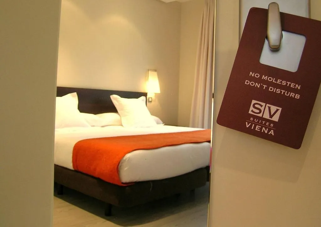 TRIPLE STANDARD Room, Suites Viena Plaza de España, Madrid
