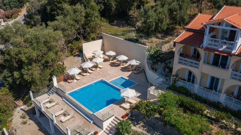 Pool, Mazis Apartments, Corfu