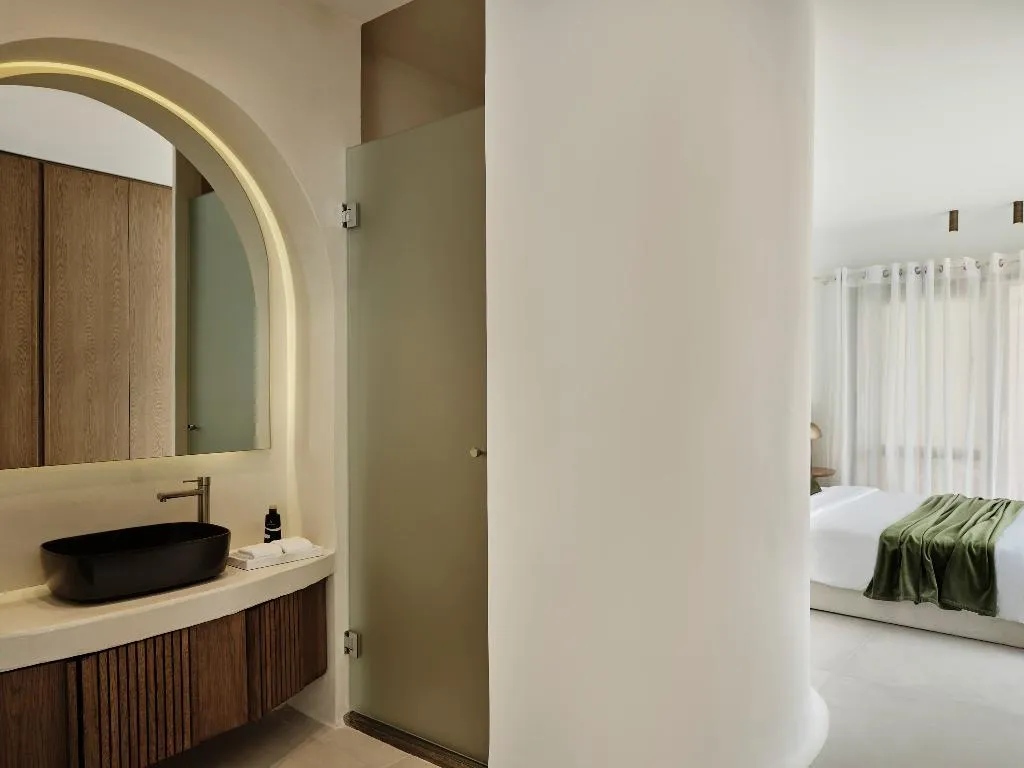 HOUSE WITH PRIVATE POOL Room, Andronis Luxury Suites, Santorini