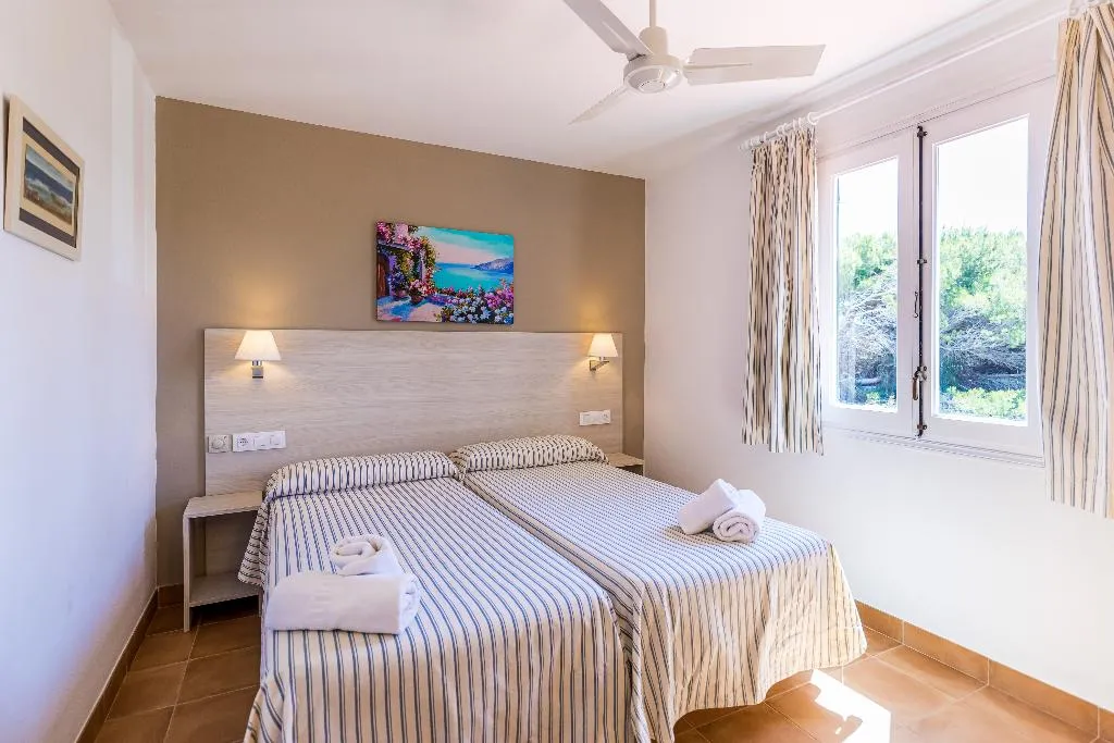 APARTMENT TWO BEDROOMS Room, Arenal Playa Menorca, Menorca