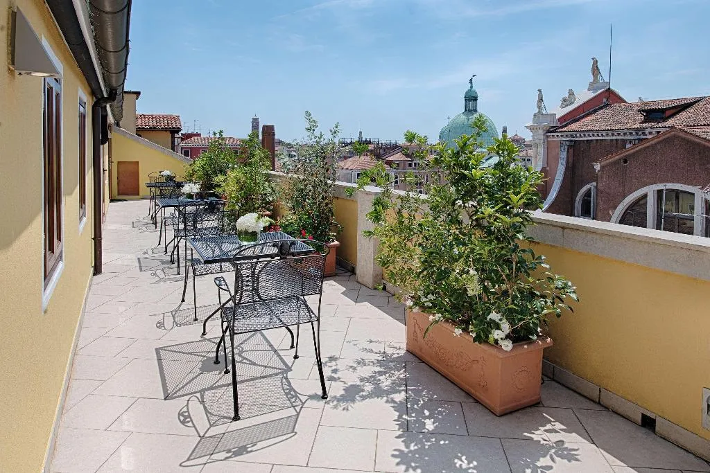 Terrace, NH Venezia Santa Lucia, Venice