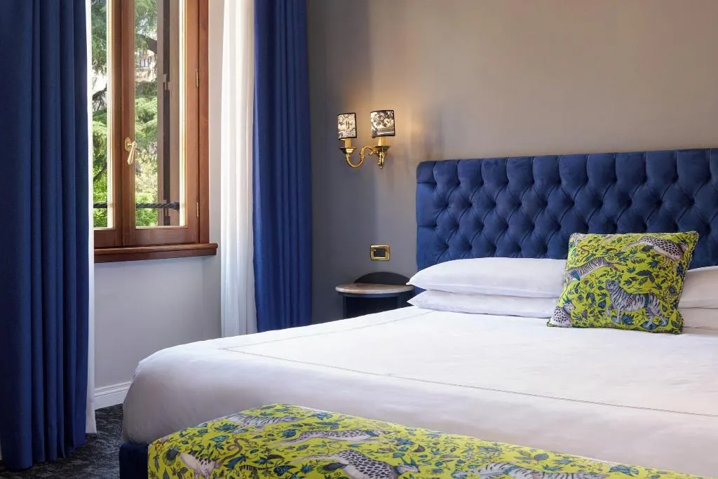 JUNIOR SUITE KING SIZE BED Room, Barberini, Rome
