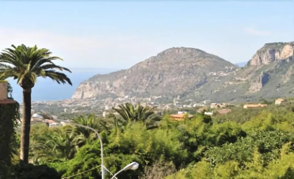 General view, Le Due Sirene, Naples