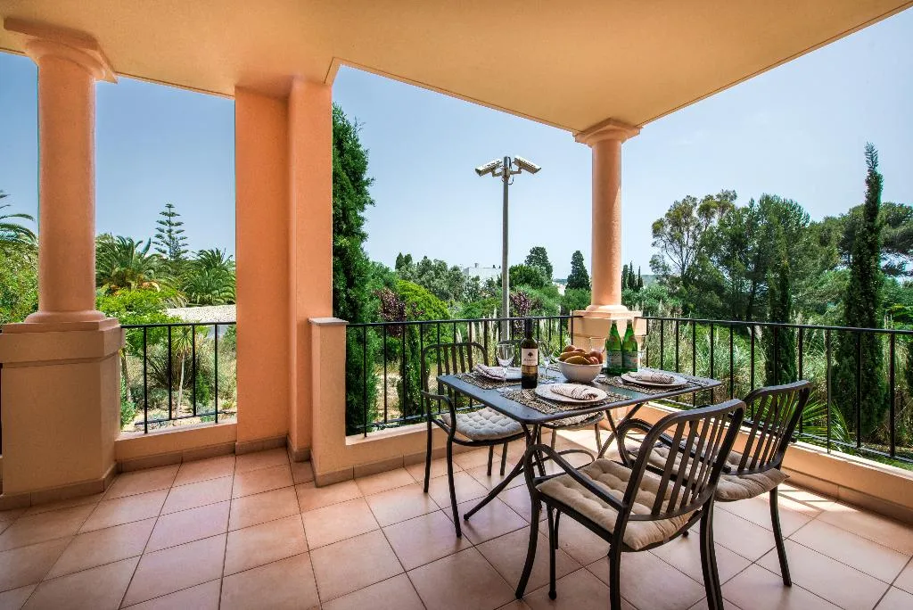 APARTMENT THREE BEDROOMS Room, Jardim da Meia Praia, Algarve