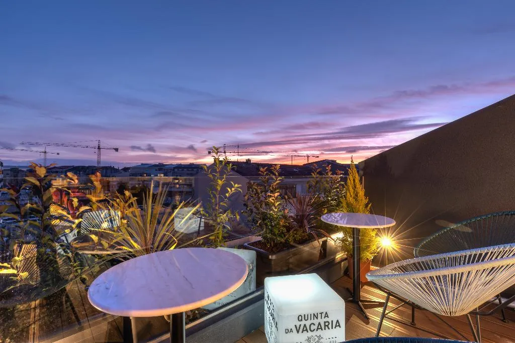 Terrace, The Convo Porto Hotel & Suites, Porto