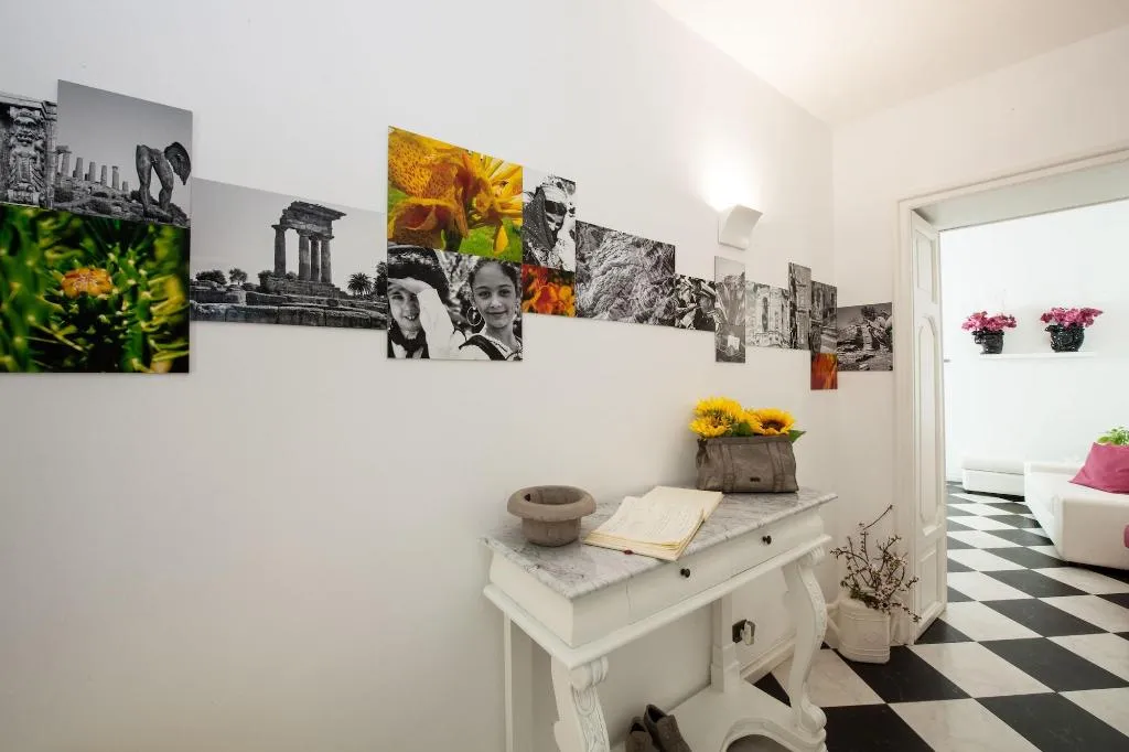 Lobby, Garibaldi 61, Catania